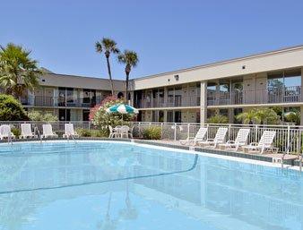 Ramada Speedway Daytona Hotel Daytona Beach Exterior foto